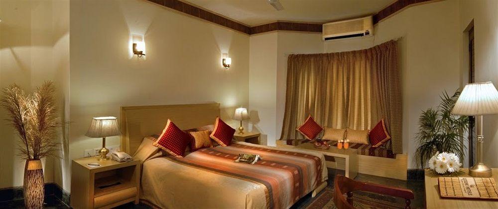 The Riverview Retreat Corbett By Leisure Hotels Garjia Cameră foto