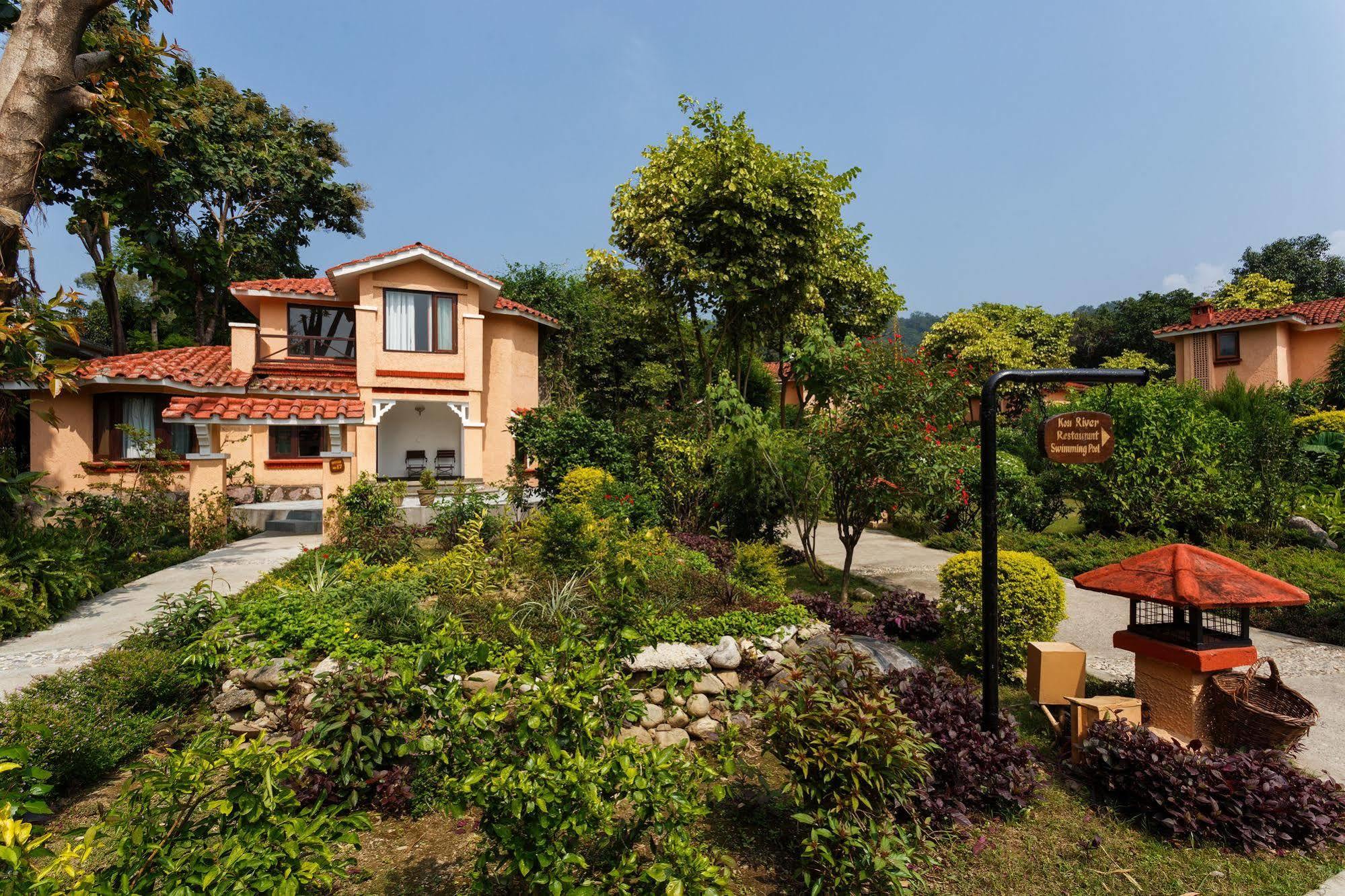 The Riverview Retreat Corbett By Leisure Hotels Garjia Exterior foto