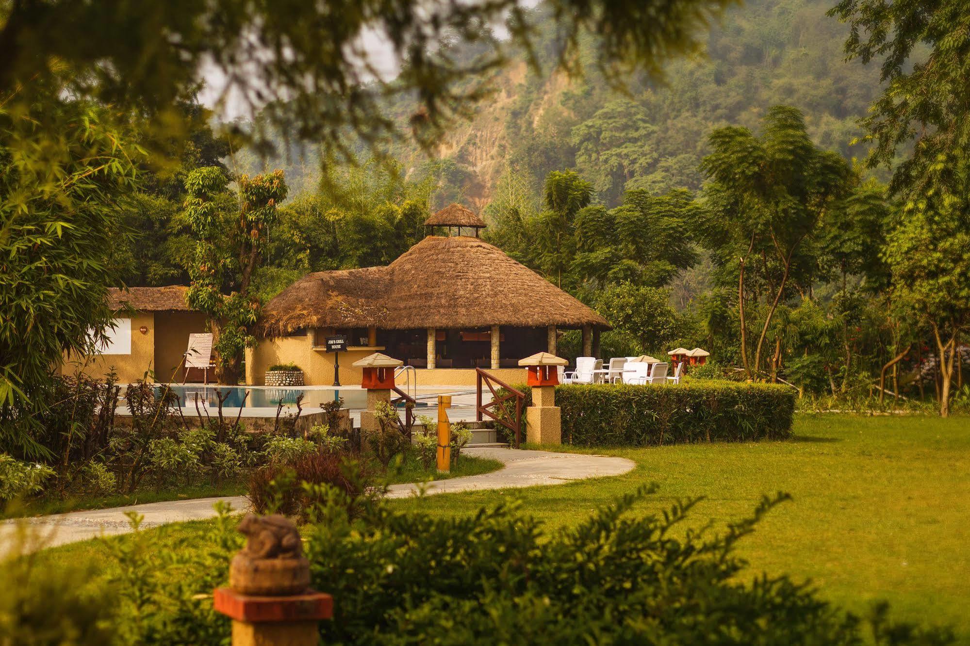 The Riverview Retreat Corbett By Leisure Hotels Garjia Exterior foto